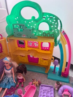 Cupcake domeček + figurky - 7