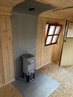 MAringotka délka 7 m.Šířka 2.50 .RETRO. - 7