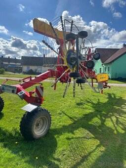 Shrnovač píce Pöttinger Top 722 - 7