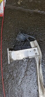 Vyztuha predniho narazniku audi A4 B8 8K face lift - 7