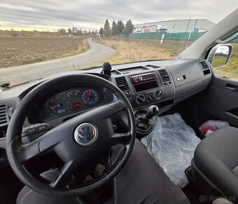 Volkswagen VW T5 Caravelle 96kW - 7