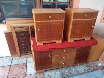 Postel, skříně... - 7