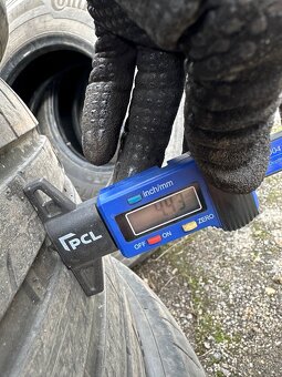 Pneumatiky 255/45R19 - 7