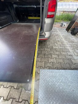 Vestavba na spaní do VW T5/T6 s kvalitní matrací - 7