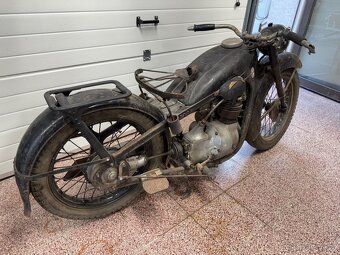 Historický motocykl BMW R35 - veterán, projekt - 7