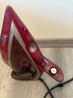Žehlička Tefal 1000,- - 7