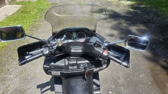 Suzuki Burgman 400 - 7