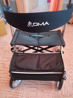 Nové čtyřkolové chodítko DMA - 7
