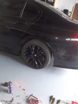 BMW 7 G11 G12 Tlumič Měch levý zadní - 7