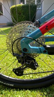 Prodám elektrokolo CUBE STEREO HYBRID 120 RACE 625 - 7