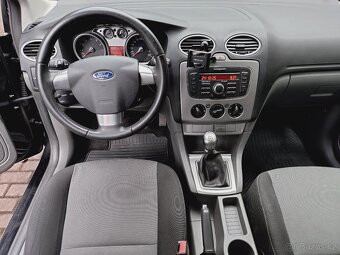 Ford Focus hatchback 1.6 (74kW), 2010, pouze 112tkm, černý - 7