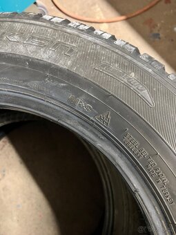 2x 225/60 R17 zimní pneu - 7