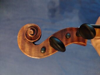 Staré 4/4 housle - 7