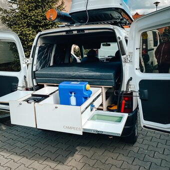 Kempovací obytná vestavba, camping CAMPEES box I - 7