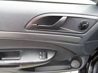 Škoda Octavia II 1.2i , 77 kW benzín, 2010 - 7