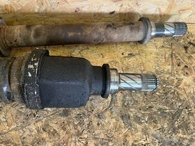 PŘEDNÍ POLOOSY RENAULT CLIO 8200 499586/8200 499585 - 7