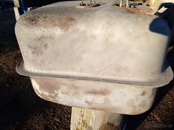 Nadrž palivová 7211 - 7