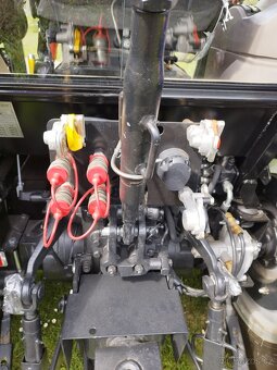 Traktor Farmtrac 555 DTc V - 7
