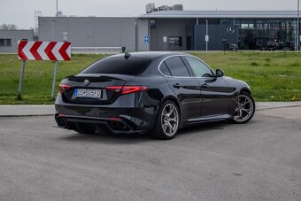 Alfa Romeo Giulia 2.2 Diesel Super / Quadrifoglio body kit - 7