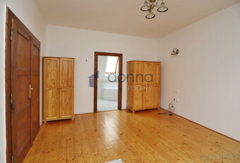 Pronájem podkrovního bytu 3+kk, 140m², ul. Palackého, Praha - 7