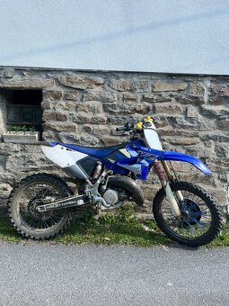 Yamaha YZ 125 - 7