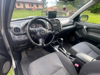 Toyota RAV4 2.0; r. 2004 - 7