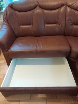 Nabízíme koženou rohovou sedací soupravu. - 7