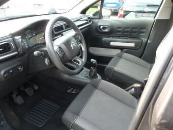 Citroen C3 1.2i Purotech Supreme po 1.majiteli 46 200km - 7