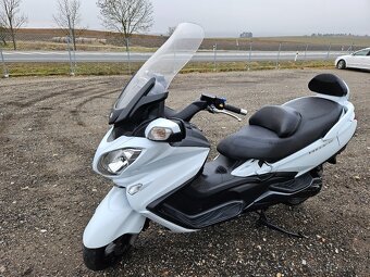Suzuki Burgman 650 EXECUTIVE - NOVÝ MODEL EXECUTIVE - 7