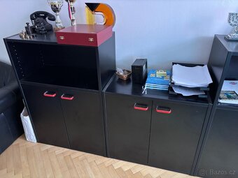 Jako nový kancelářský nábytek daruji - 7