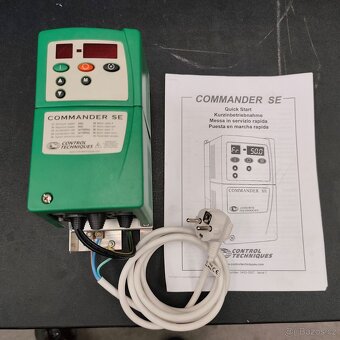 Frekvenční měnič COMMANDER SE 230/400V použitý funkční - 7