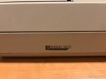 Psací stroj Consul 222.2 - 7