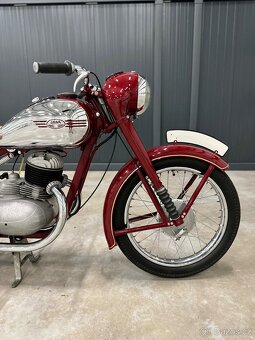 Jawa 250 pérák - 7