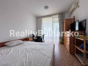 Studio 1+kk s balkonem a výhledem na bazén – Slunečné pobřež - 7