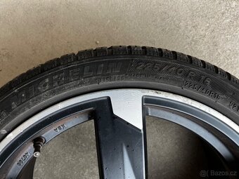 Sada Alu kol 8J, R18 včetně pneu 225 (VW) 5x112 - 7