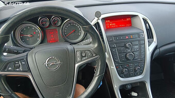 Opel Astra J 1,4i 103kw - náhradní díly - 7