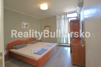 Na prodej: prostorný a plně zařízený apartmán 3+kk jen 450 m - 7