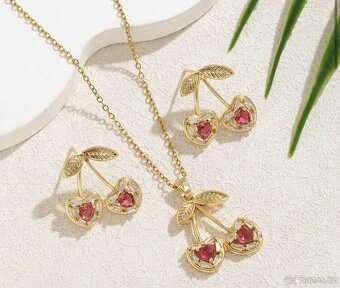 Elegantní dámské soupravy - 7