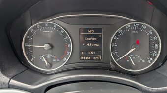 Prodám Škoda Octavia II 1.6TDi 77kw 2012 - 7