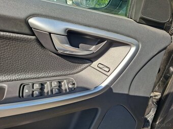 Volvo XC60, 2.4D, 4x4, TOP Výbava Summum - 7