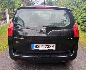 Peugeot 5008 1.6Hdi 82kw rok 6/2012 - 7