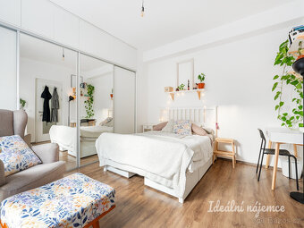 Pronájem bytu 2+kk, Košická, Vršovice, 29.900,- / 48 m2 s pa - 7