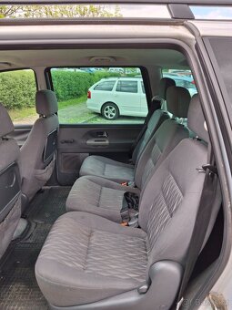 Ford Galaxy 2.3 benzín - 7