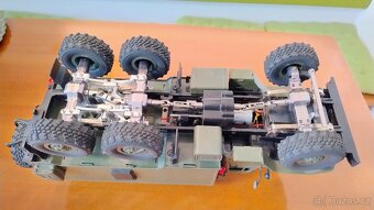 Ural 6x6 RC model - 7