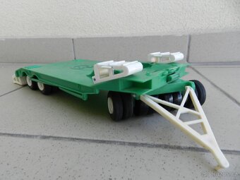 PODVALNÍK P32 - ITES r. 1980 - ČSSR - 7