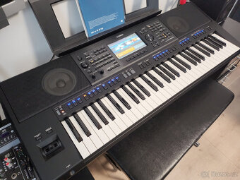 Yamaha PSR SX 900 - 61klávesový klávesový nástroj včetně not - 7