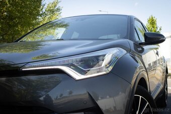 Toyota C-HR 1.8 Hybrid / AJ NA SPLÁTKY / - 7
