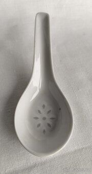 malá sbírka orientálních porcelánových lžiček - 7