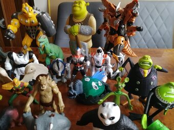 Figurky a zvířata - sbírka - 7