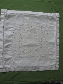 Na chalupu 6 fotek retro háčkovaný dečky +vyšívané dečky - 7